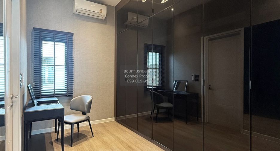 Casa en venta de 5 habitaciones en Bang Phli, Samut Prakan