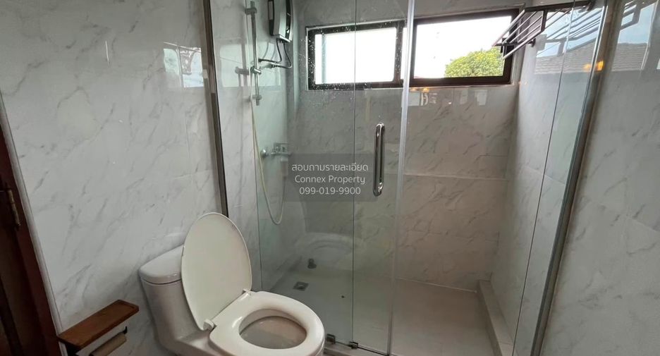 For sale 5 bedrooms house in Suan Luang, Bangkok