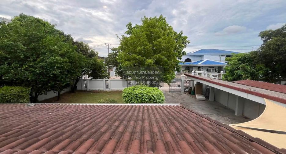 For sale 5 bedrooms house in Suan Luang, Bangkok