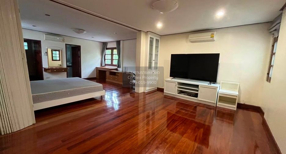 For sale 5 bedrooms house in Suan Luang, Bangkok