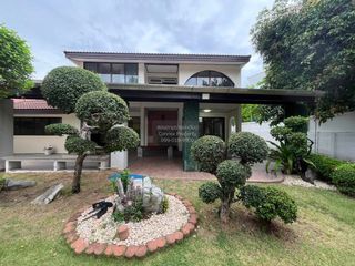 For sale 5 bedrooms house in Suan Luang, Bangkok