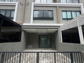 出售 4 卧室 联排别墅 在 Bang Khen, 曼谷