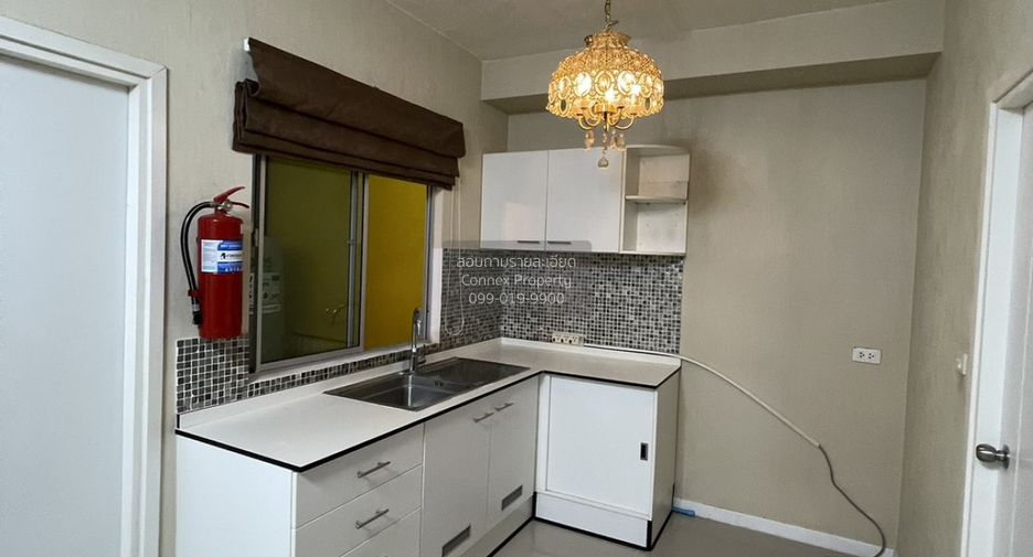 For sale 3 bedrooms townhouse in Phutthamonthon, Nakhon Pathom