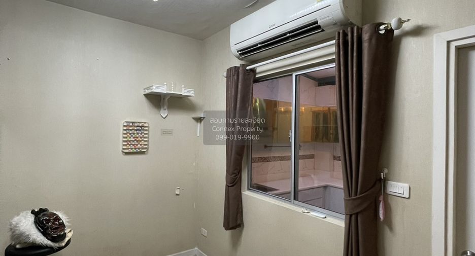 For sale 3 bedrooms townhouse in Phutthamonthon, Nakhon Pathom