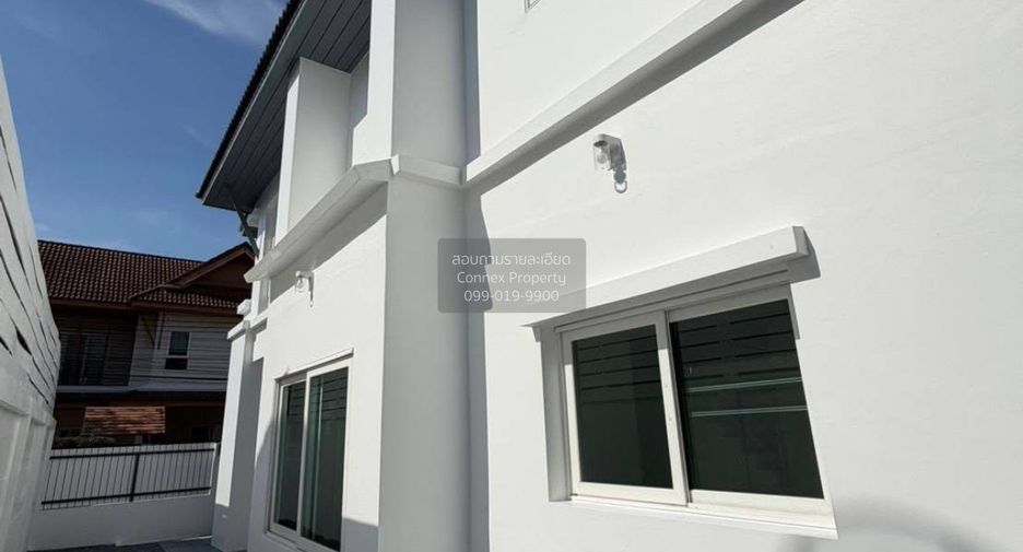 À vendre 3 chambres maison à Lat Phrao, Bangkok