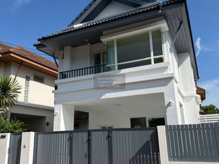 For sale 3 bedrooms house in Lat Phrao, Bangkok