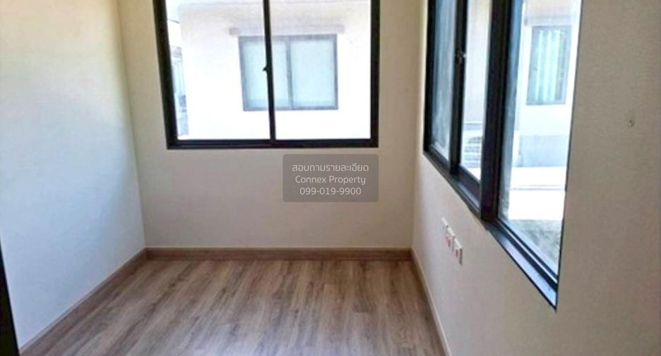 For sale 3 bedrooms house in Krathum Baen, Samut Sakhon