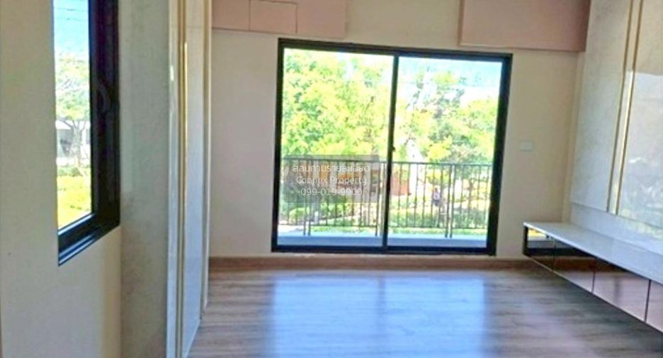 For sale 3 bedrooms house in Krathum Baen, Samut Sakhon