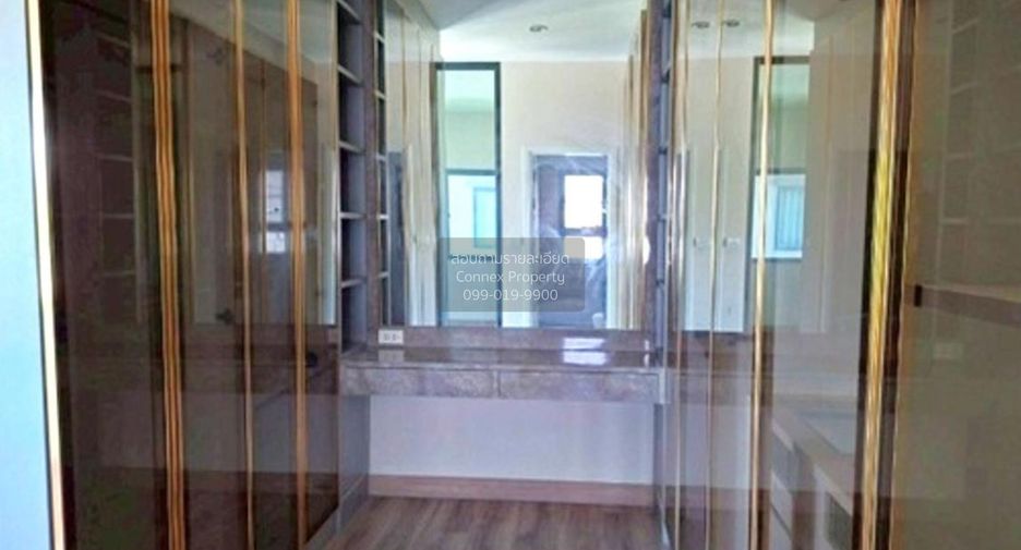 For sale 3 bedrooms house in Krathum Baen, Samut Sakhon