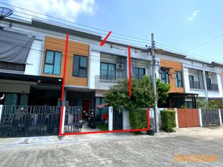 Reihenhaus zum Kauf mit 3 Zimmer in Bang Phli, Samut Prakan