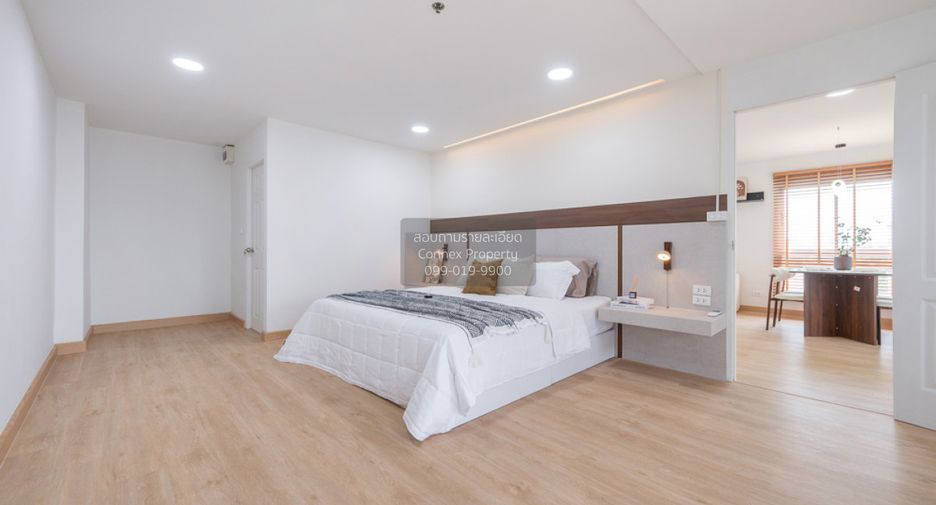 For sale 1 bed condo in Bang Na, Bangkok
