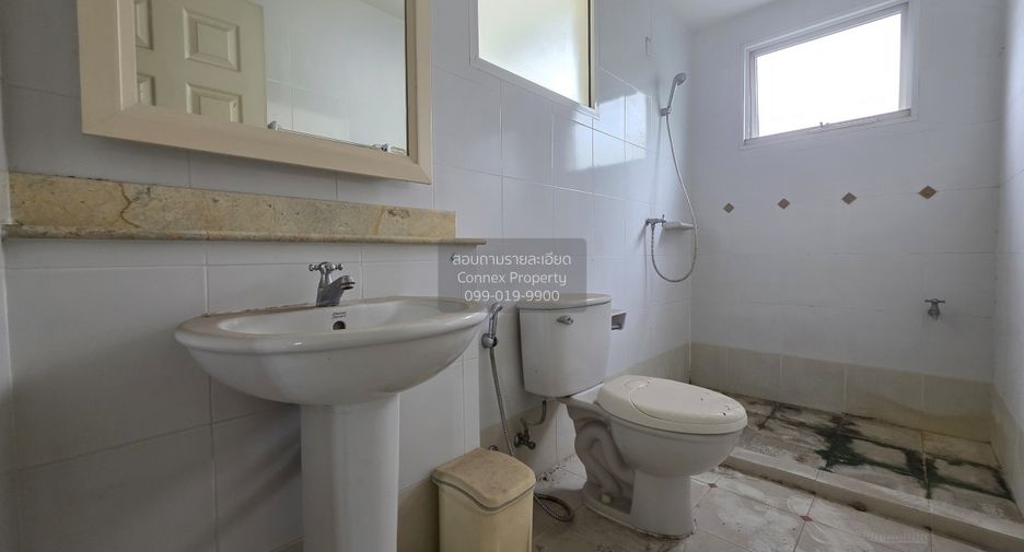 Casa en venta de 3 habitaciones en Bang Kruai, Nonthaburi