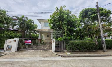 Casa en venta de 3 habitaciones en Bang Kruai, Nonthaburi