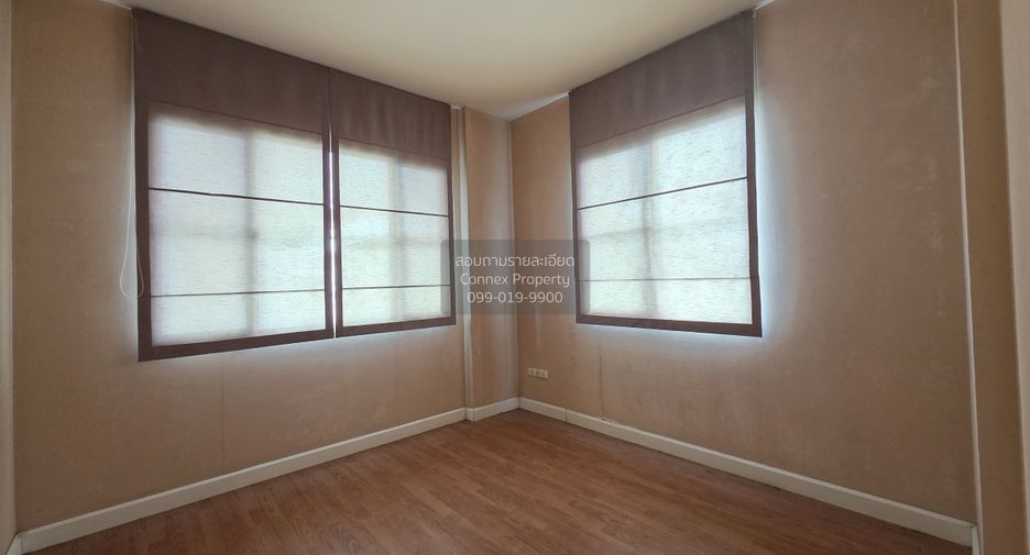 Casa en venta de 3 habitaciones en Bang Kruai, Nonthaburi