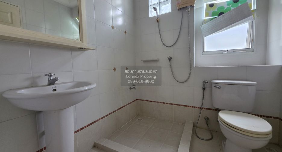 Casa en venta de 3 habitaciones en Bang Kruai, Nonthaburi