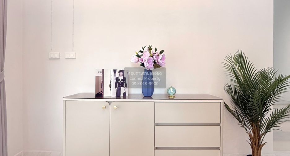 For sale 4 bedrooms house in Sai Mai, Bangkok