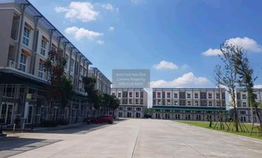 出售 2 卧室 联排别墅 在 Bang Sao Thong, Samut Prakan