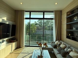 Reihenhaus zum Kauf mit 3 Zimmer in Saphan Sung, Bangkok