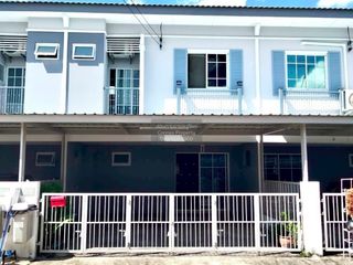 Продажа 4 спальни таунхаус в Khlong Luang, Патумтани