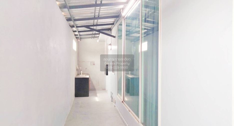 For sale 4 bedrooms house in Don Mueang, Bangkok