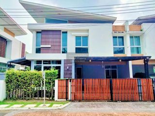 For sale 4 bedrooms house in Don Mueang, Bangkok