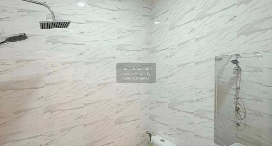 For sale 2 bedrooms townhouse in East Pattaya, Pattaya