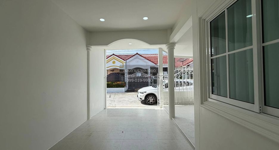 For sale 2 bedrooms townhouse in East Pattaya, Pattaya