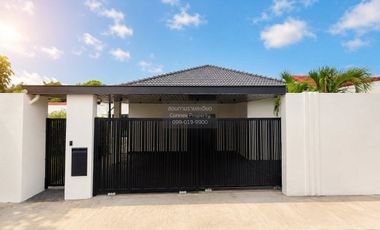 For sale 3 bedrooms house in East Pattaya, Pattaya