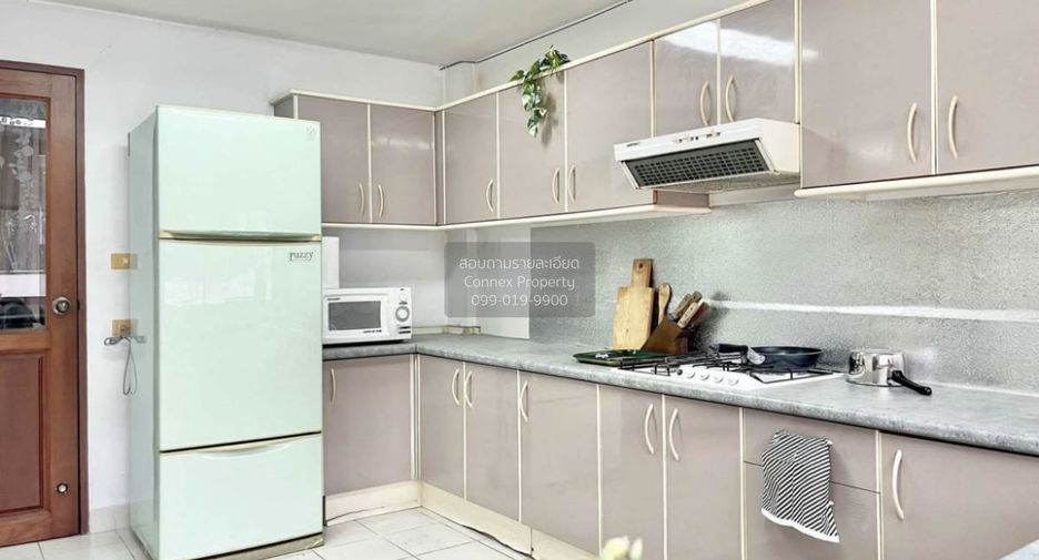 ขาย 5 ห้องนอน ทาวน์เฮ้าส์ ใน วังทองหลาง, กรุงเทพฯ