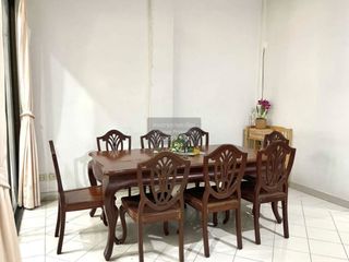For sale 5 bedrooms townhouse in Wang Thonglang, Bangkok