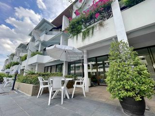 For sale 5 bedrooms townhouse in Wang Thonglang, Bangkok