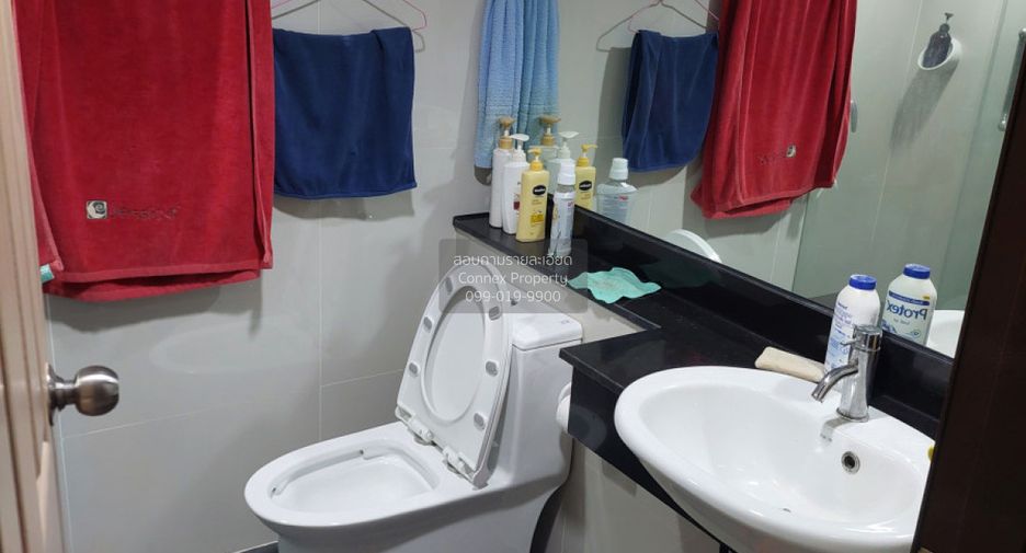 For sale 2 bedrooms condo in Huai Khwang, Bangkok