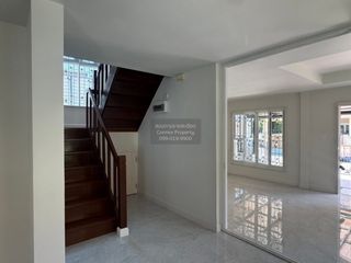 Haus zum Kauf mit 3 Zimmer in Bang Kruai, Nonthaburi