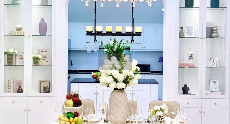 For sale 4 bedrooms house in East Pattaya, Pattaya