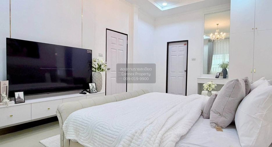 For sale 4 bedrooms house in East Pattaya, Pattaya
