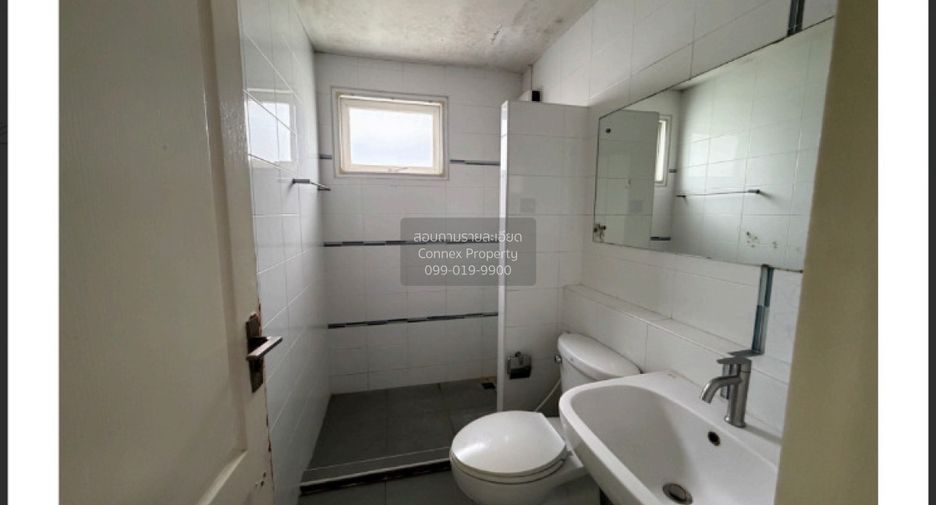 For sale 3 bedrooms house in Khlong Sam Wa, Bangkok