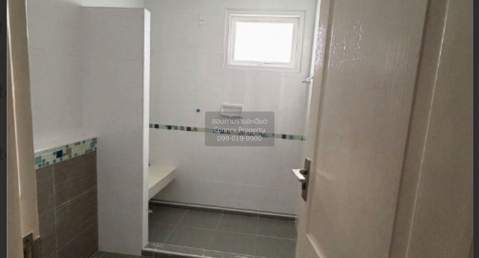 For sale 3 bedrooms house in Khlong Sam Wa, Bangkok