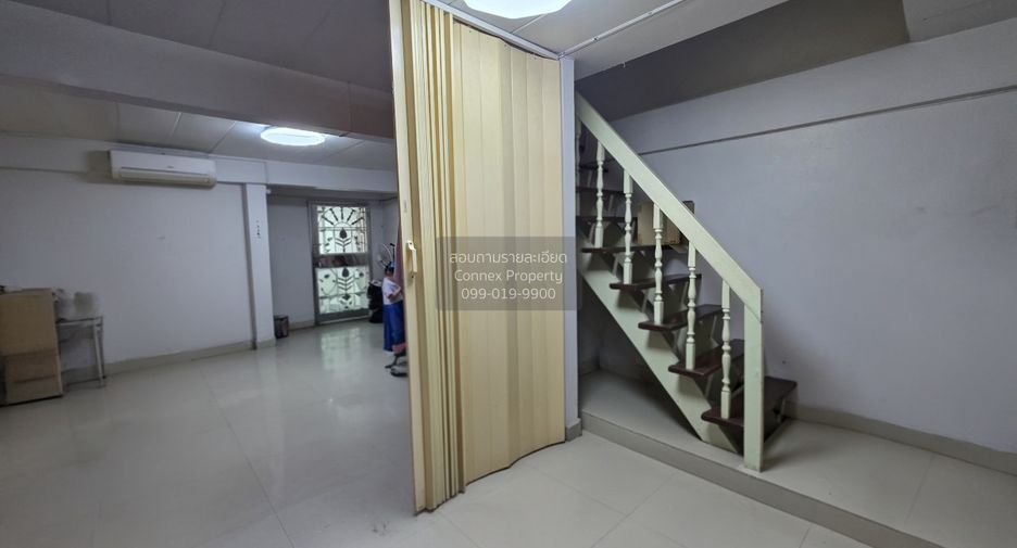 Reihenhaus zum Kauf mit 4 Zimmer in Bang Bua Thong, Nonthaburi