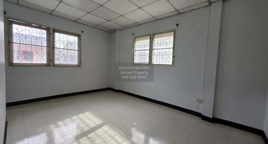 Reihenhaus zum Kauf mit 4 Zimmer in Bang Bua Thong, Nonthaburi
