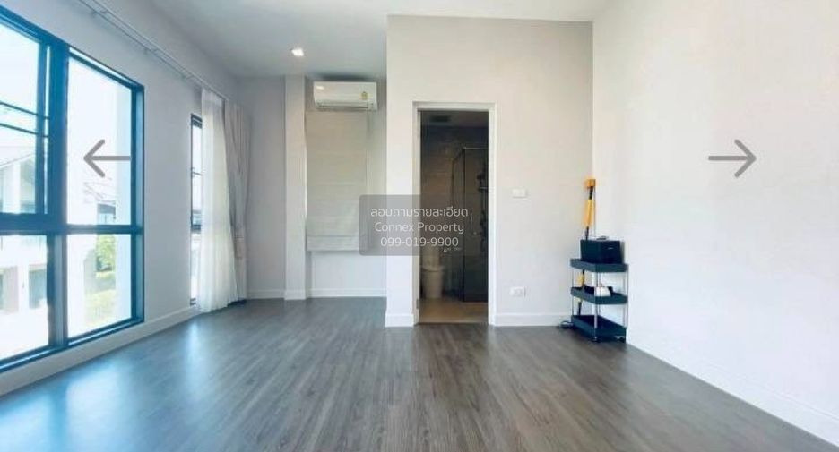 For sale 4 bedrooms house in Saphan Sung, Bangkok
