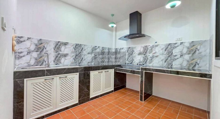 Haus zum Kauf mit 4 Zimmer in Bang Bua Thong, Nonthaburi