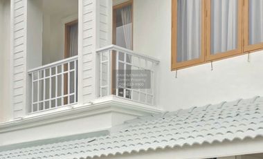 Casa adosada en venta de 3 habitaciones en Lam Luk Ka, Pathum Thani
