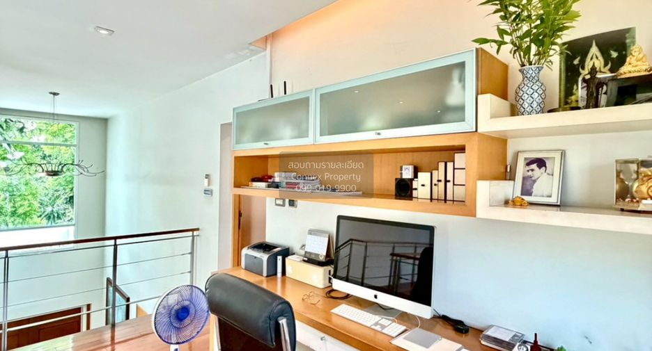For sale 3 bedrooms house in Khan Na Yao, Bangkok