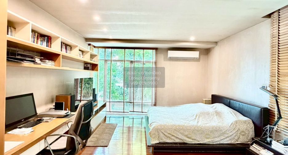 For sale 3 bedrooms house in Khan Na Yao, Bangkok