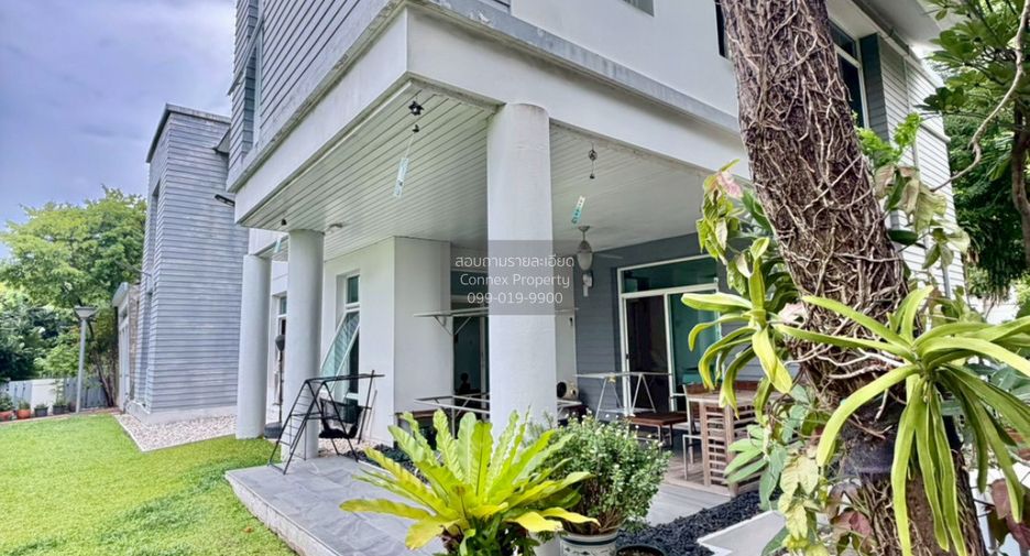 For sale 3 bedrooms house in Khan Na Yao, Bangkok