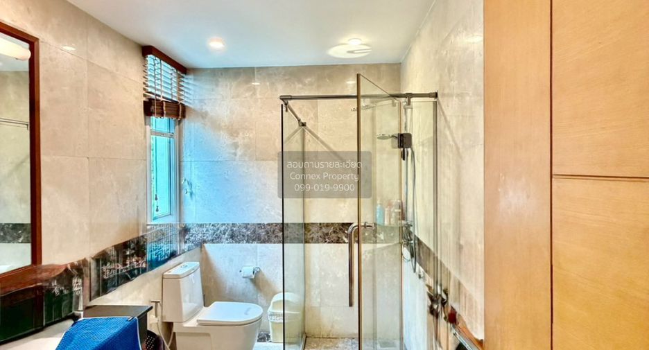 For sale 3 bedrooms house in Khan Na Yao, Bangkok