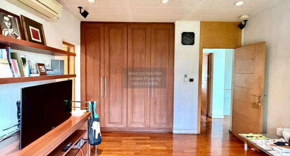 For sale 3 bedrooms house in Khan Na Yao, Bangkok