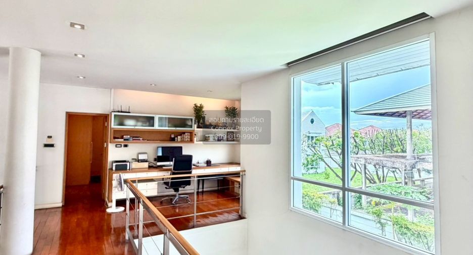 For sale 3 bedrooms house in Khan Na Yao, Bangkok