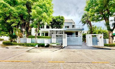 For sale 3 bedrooms house in Khan Na Yao, Bangkok