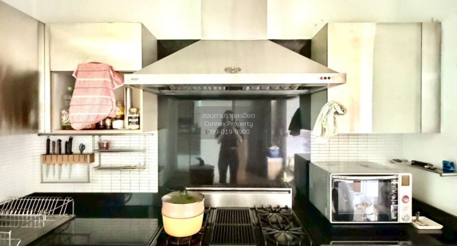 For sale 3 bedrooms house in Khan Na Yao, Bangkok